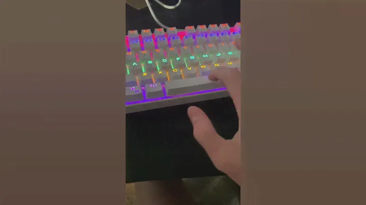 RedDragon K552 Kumara white red switch keyboard sound test!
